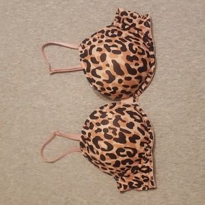 Victoria's Secret Pink Push-up Bra